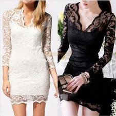 Vestido Negro Y Blanco de Encaje, Cuello en V, Ceñido, Escotado